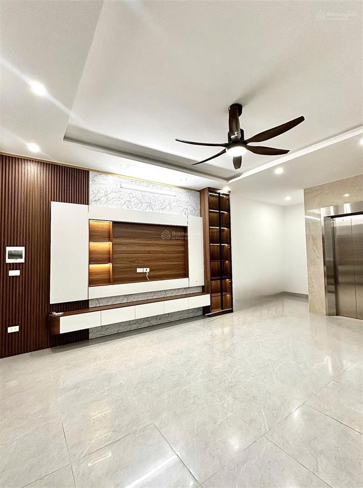 Giảm sốc 1 tỷ bán nhà bồ đề  long biên 40m2x7t  thang máy  10m ra ô tô tránh  giá nhỉnh 11 tỷ