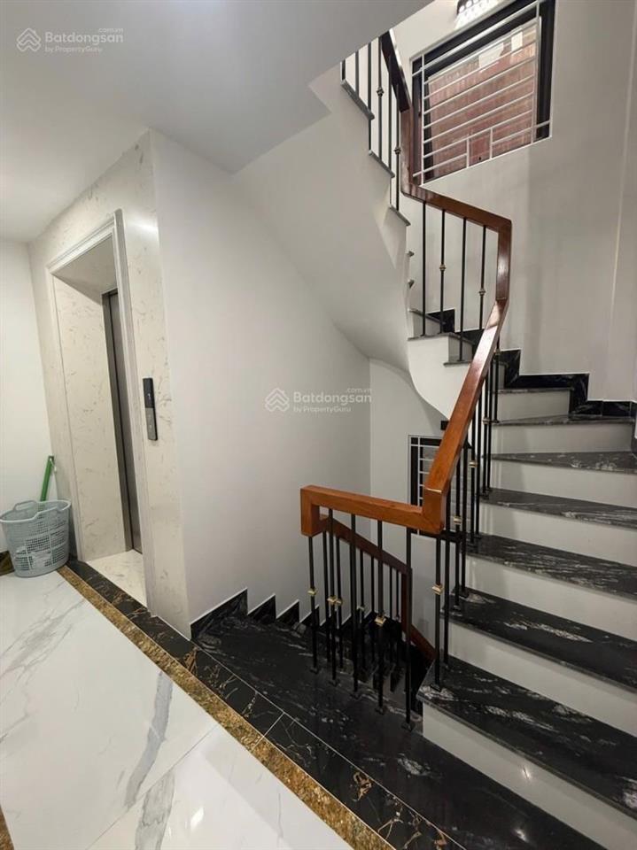 Bán nhà chu huy mân  long biên 45m2x6t  ô tô  thang máy  full nội thất  giá 11 tỷ