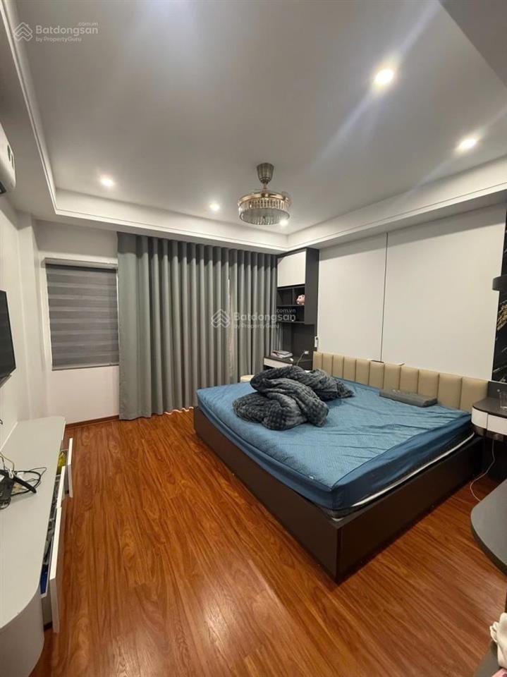 Bán nhà chu huy mân  long biên 45m2x6t  ô tô  thang máy  full nội thất  giá 11 tỷ