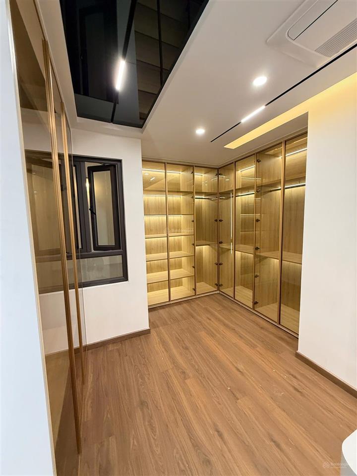 Hiếm! căn ngọc thuỵ  long biên 80mx5t  thang máy  full nội thất  500m ô tô tránh  giá 13,5 tỷ.