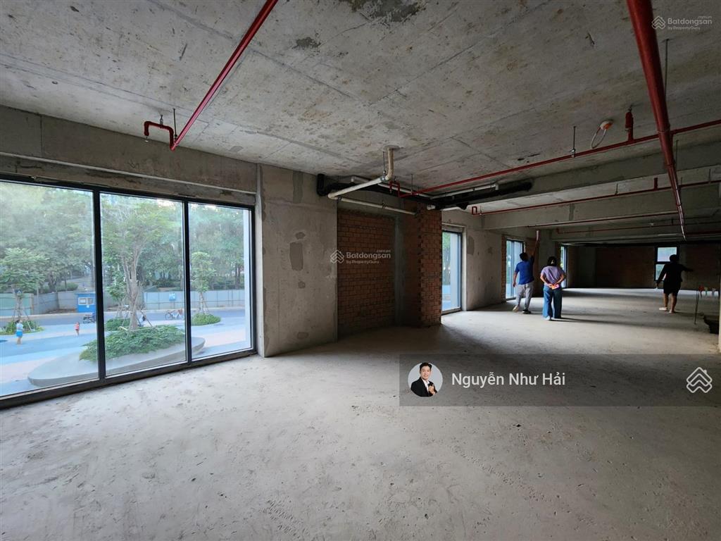 Bán shophouse celadon city s2.0.15  dt 535,3m2  nở hậu, ck 364tr, sát bên thác nước  85,9 tr/m2