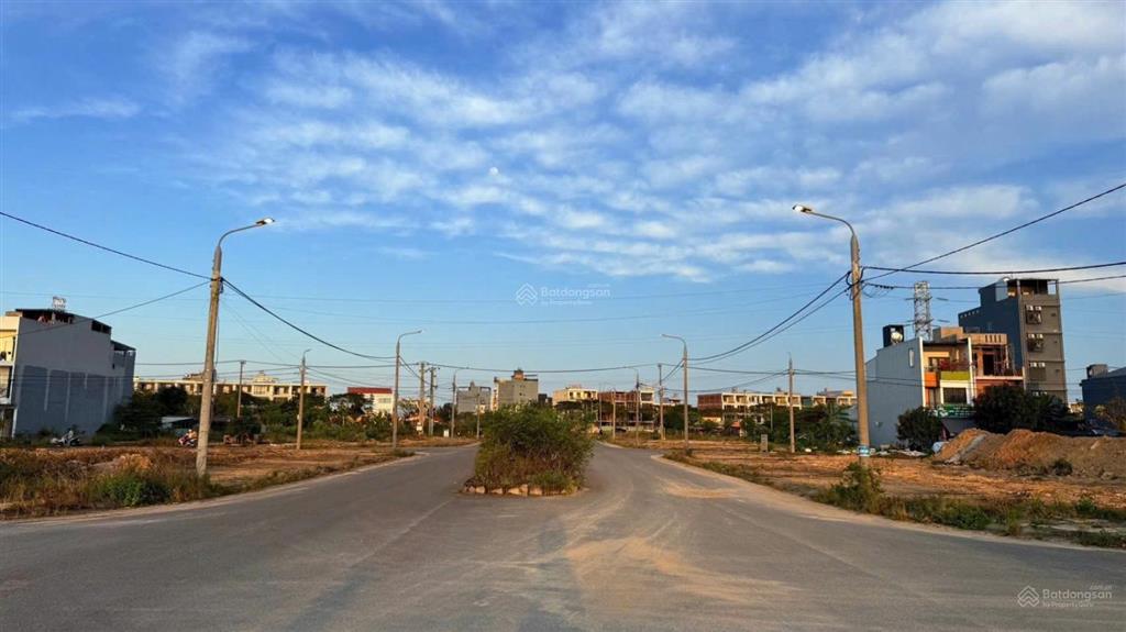 Cặp đất mặt tiền võ chí công  trực tiếp chủ đầu tư.