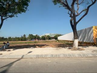 Giỏ hàng mới từ chủ đầu tư  2 lô liền kề mặt tiền võ chí công ngay toà căn hộ góc ngã tư