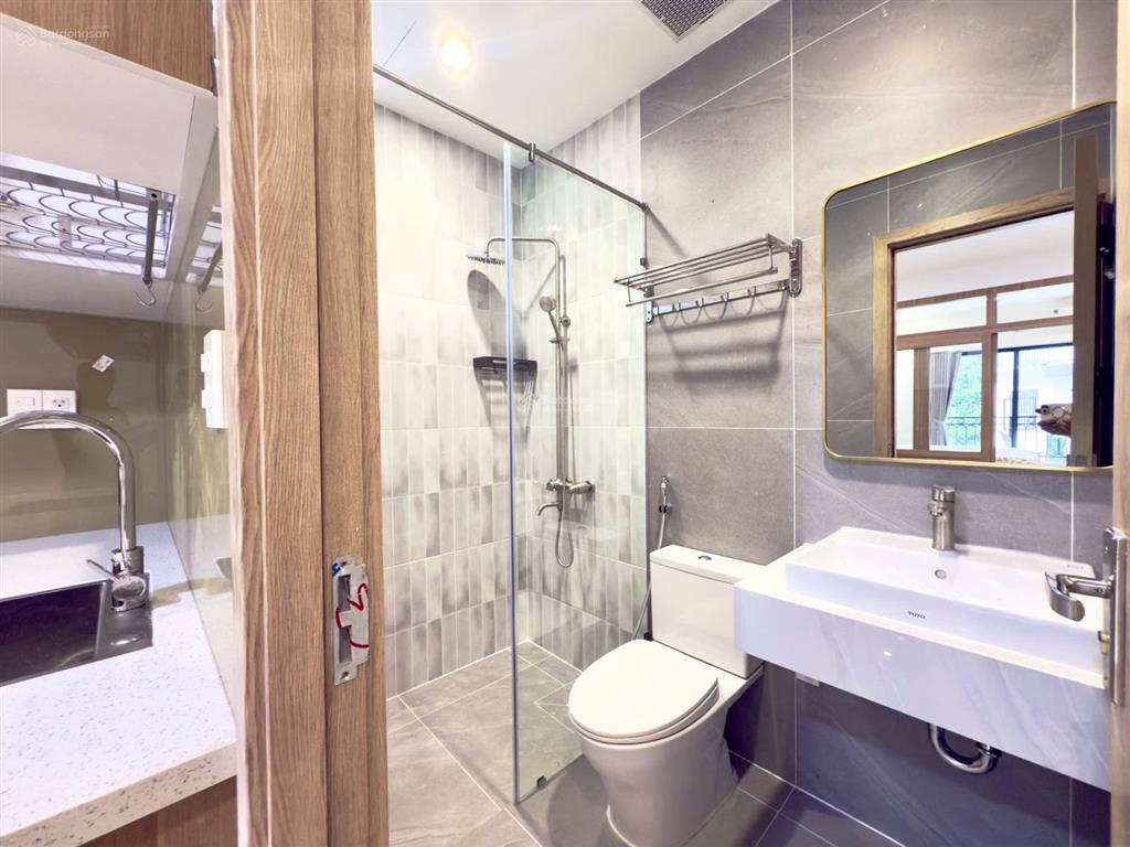 Thiết kế cực sang  1pn  tách xa bếp  tone nâu sáng  ngay thảo điền , q2.