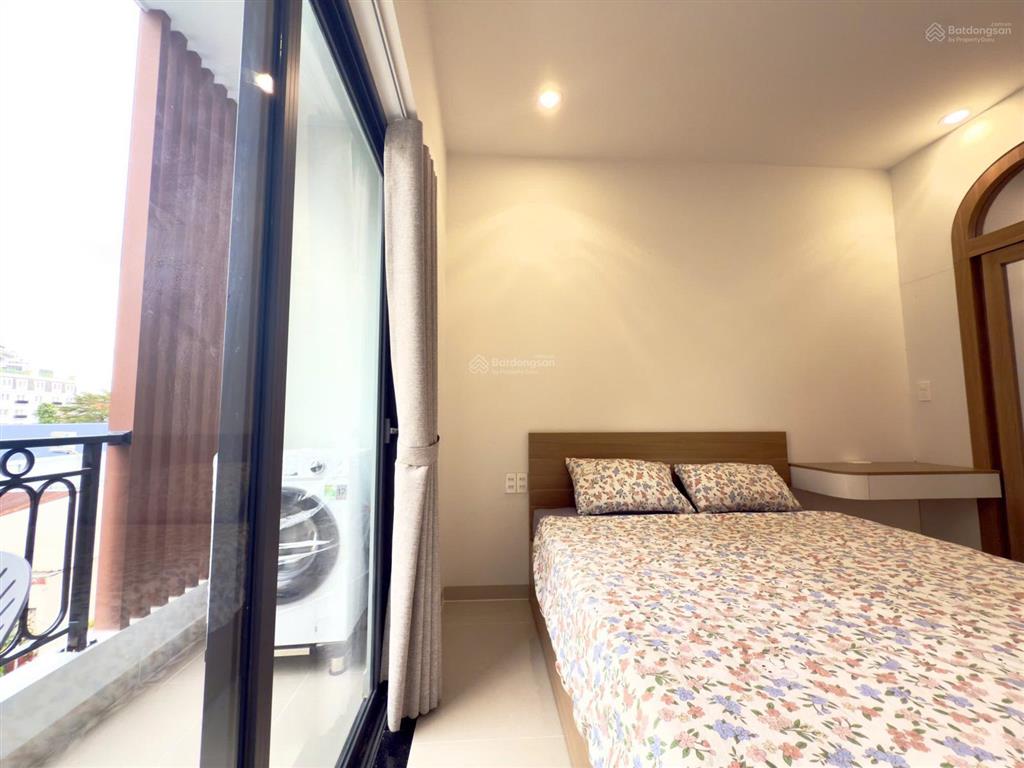 Thiết kế cực sang  1pn  tách xa bếp  tone nâu sáng  ngay thảo điền , q2.