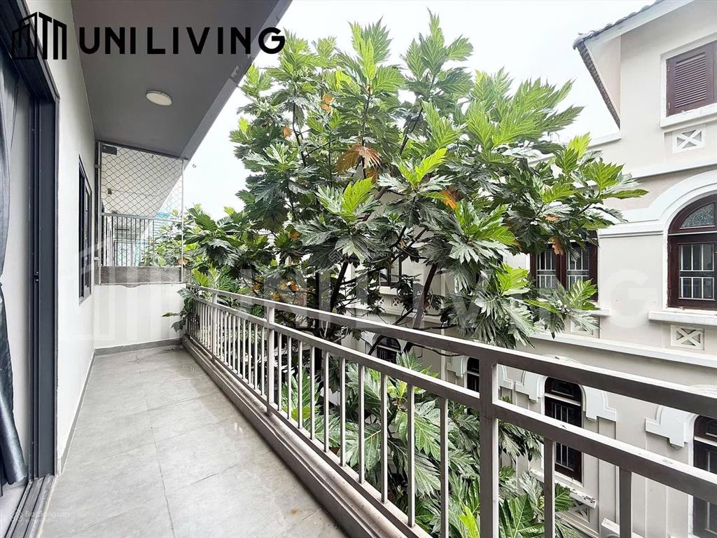 Studio tách bếp cực xinh  bao thoáng  ban công rộng  ngay đảo kim cương, q2