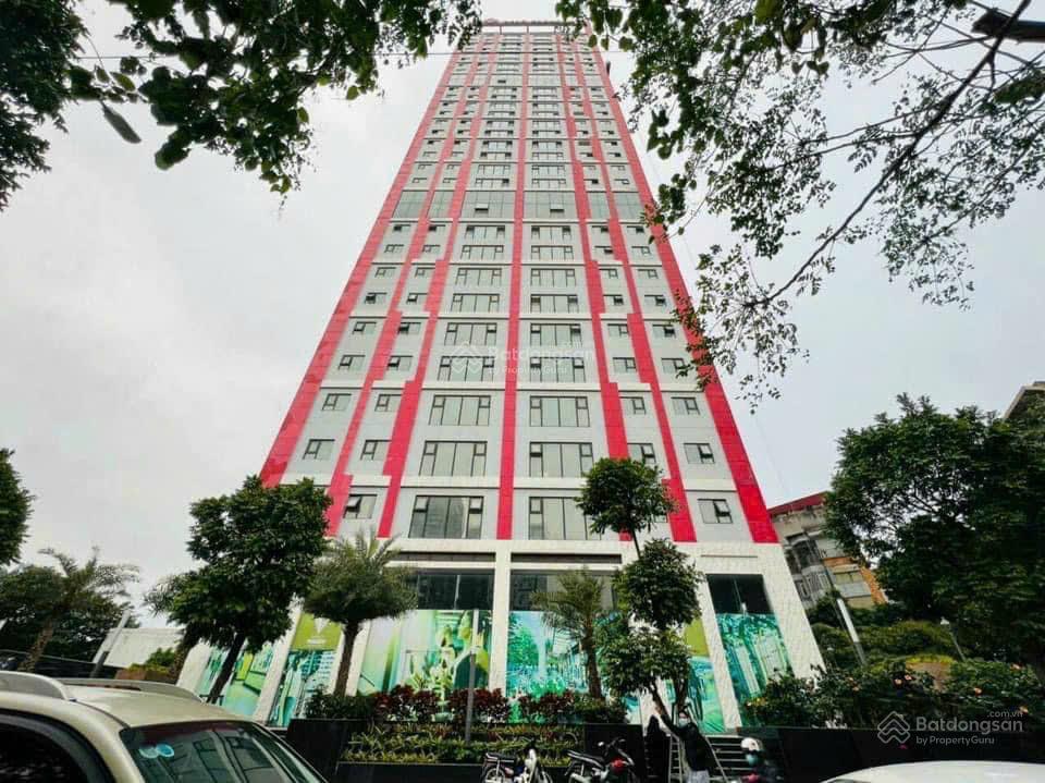 Chính chủ! bán gấp căn 3pn/140m2 tầng trung đẹp full nội thất. giá 81 triệu/m2, gồm full thuế phí.