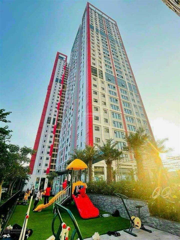 Chính chủ! bán gấp căn 3pn/140m2 tầng trung đẹp full nội thất. giá 81 triệu/m2, gồm full thuế phí.