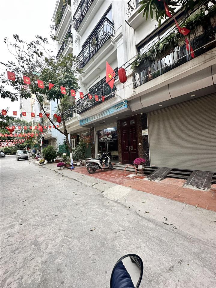Chính chủ gửi bán căn liền kề văn khê 75m2, 5 tầng, thang máy, kd, giá tốt, 16 tỷ