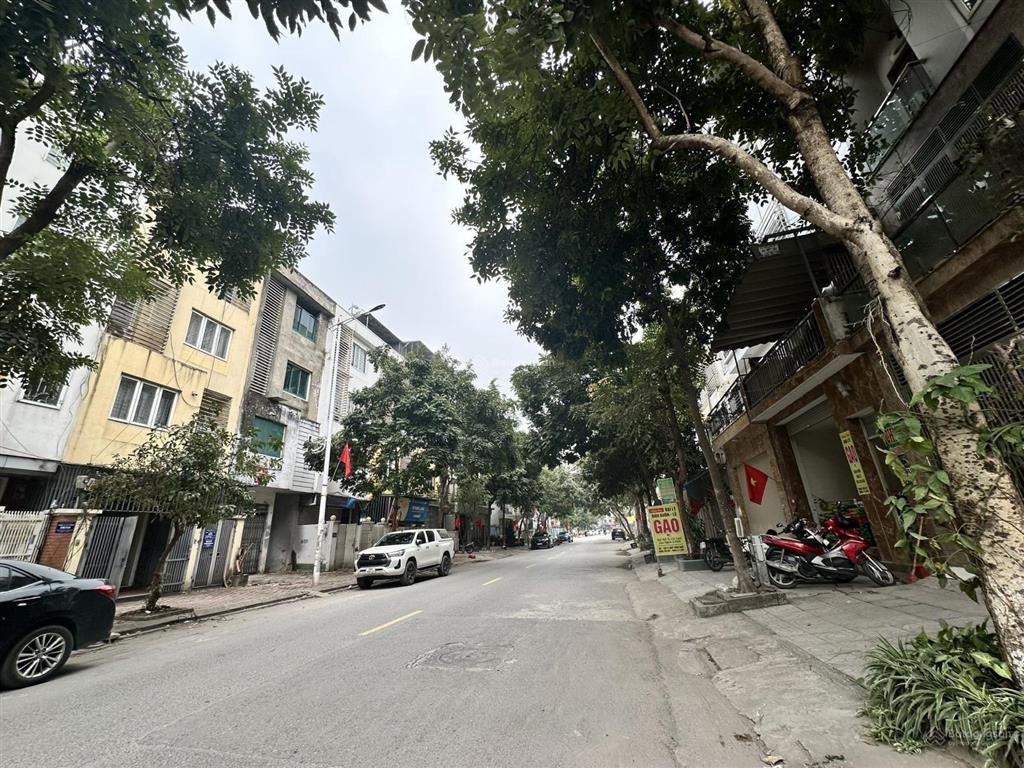 Chính chủ gửi bán căn liền kề văn khê 75m2, 5 tầng, thang máy, kd, giá tốt, 16 tỷ