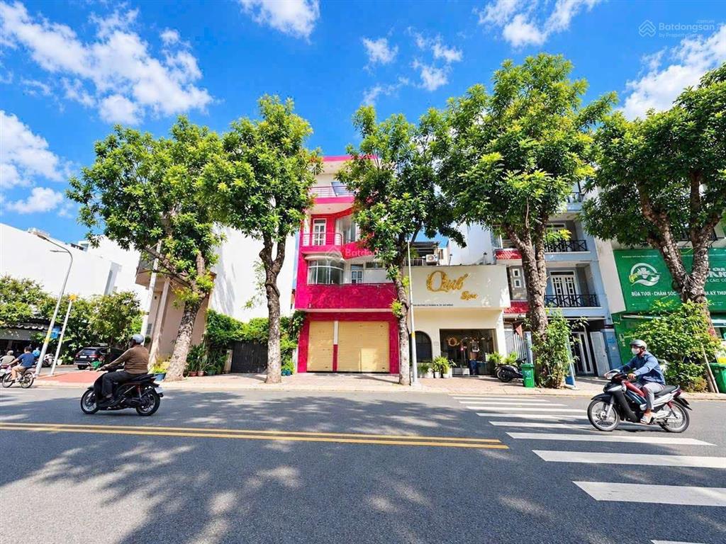 Bán nhà 3 lầu đường 65 khu tân quy đông phường tân phong quận 7. gần lotte, nguyễn thị thập.