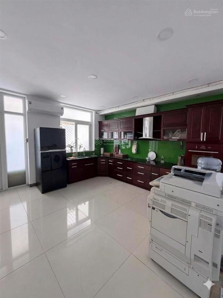 Cho thuê nhà 3 lầu đường 40 khu tân quy đông phường tân phong quận 7. gần lotte, phú mỹ hưng