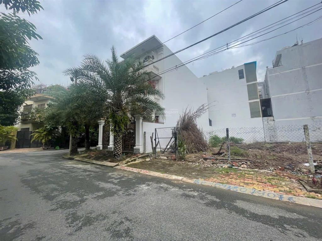 Cần vốn kinh doanh bán gấp lô 160m2 đất view sông, công viên khu nam long phú thuận q 7. giá 17 tỷ
