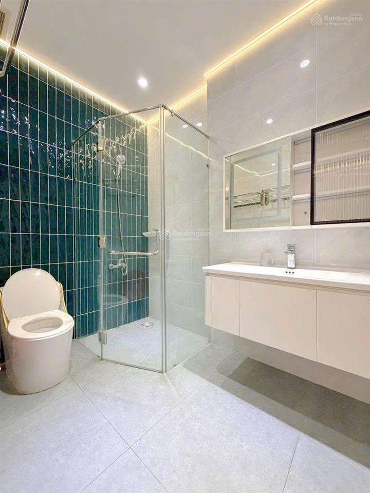 Chuyển công tác bán nhà góc 2 mặt tiền đường võ thị đặng phường tân phong quận 7. ngay phú mỹ hưng