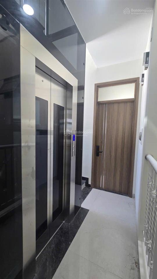 Bán gấp nhà đẹp thu nhập 80 tr/ tháng đường số 1 phường tân phú ngay chợ tân mỹ, pmh