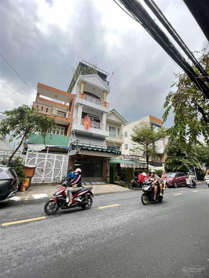Kẹt bank bán gấp nhà 6 tầng có thang máy đường 79 p.tân quy q7. gần lotte nguyễn thị thập, giá tốt