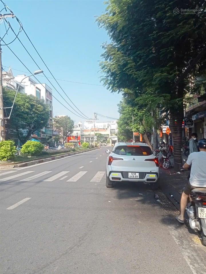 Bán nhà mặt tiền vị trí đẹp bàu cát đôi  4x18  5 tầng  giá chỉ 24.5 tỷ