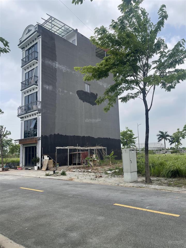 Tđc cổ dương ,phân lô 3 thoáng vỉa hè ,11 tỷ ( có tl) 200m ra võ nguyên giáp .0869 109 ***