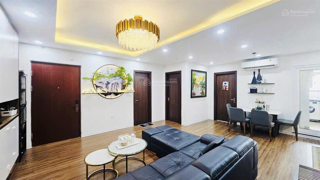 Bán căn sảnh b toà river đông trù cạnh vin cổ loa .chủ để lại full nội thất . 4.x tỷ . 2 ngủ 2 vs