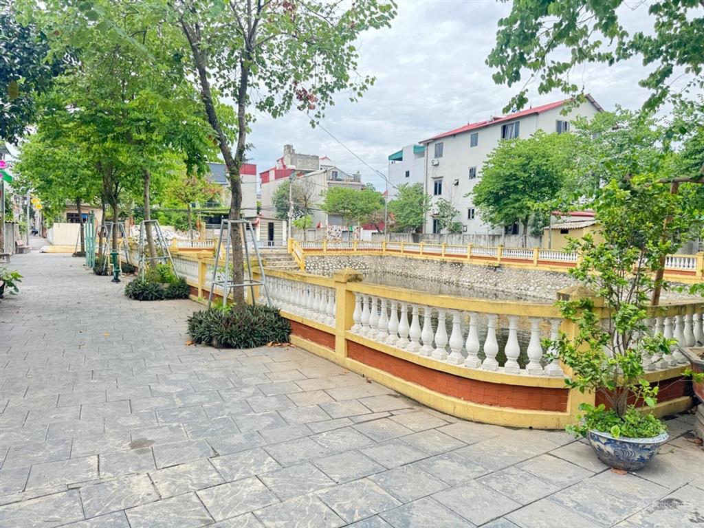 Du nội mai lâm, lô góc 75m². mặt tiền hậu 6m oto ngủ trong đất. vuông vắn hơn 7 tỷ