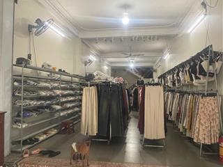 Đào cam mộc đông anh vỉa hè ,kinh doanh,dòng tiền sẵn nhà 3 tầng . giá đầu tư .s 95m2 mt 4,5m