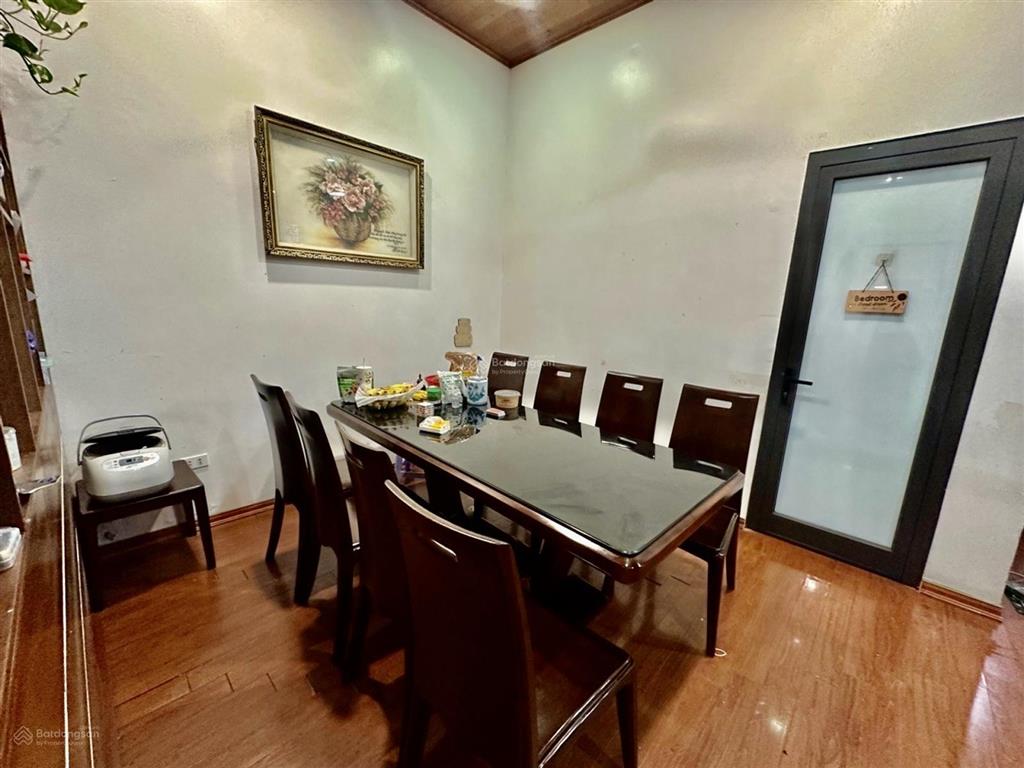 Mặt phố cao lỗ tổ 1 trục kinh doanh mt khủng 23m sẵn nhà 2 tầng sàn gỗ siêu vip. 176m² 35 tỷ có tl