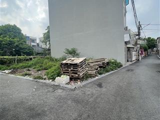 Lô góc 46m² uy nỗ gần bến xe đông anh, giá hơn 3 tỷ mt 4,6m. ngõ ô tô thông tứ tung
