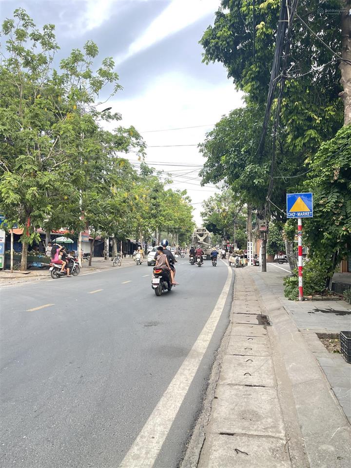 Lô góc 46m2 uy nỗ gần bến xe đông anh, giá hơn 3 tỷ mt 4,6m. ngõ ô tô thông tứ tung