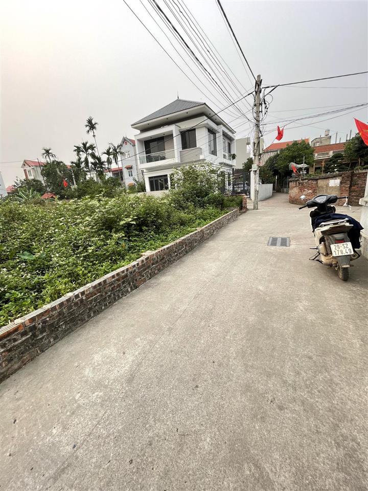Cổ dương s 57m², mt 4,5m, đường 3,5m, hơn 4 tỷ oto thông. 300m ra võ nguyên giáp 0869 109 ***