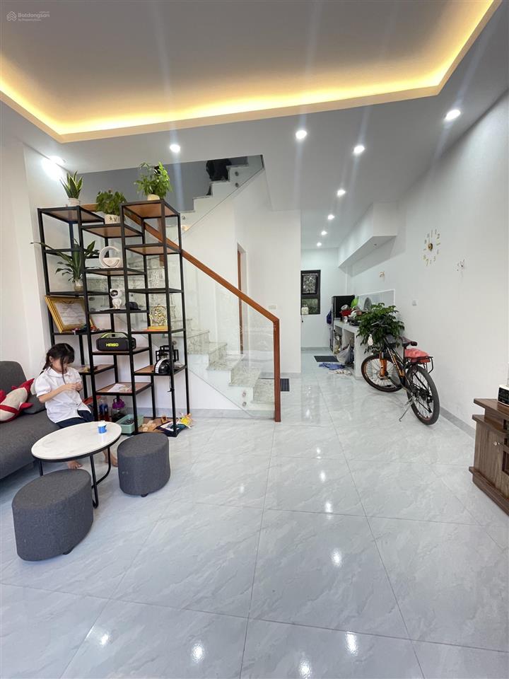 Nhà mới kegg thư lâm . 3 ngủ sẵn ở oto vf3 đỗ cửa .nhỉnh 3 đồng tc nhỏ mt 4,7m