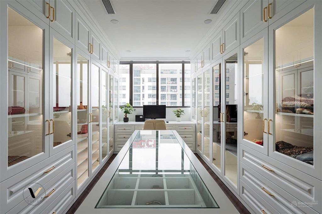 Chính chủ cần bán ch 2pn  2vs, dt 70,4m², giá 6 tỷ, tòa five star số 2 kim giang,  0988 922 ***
