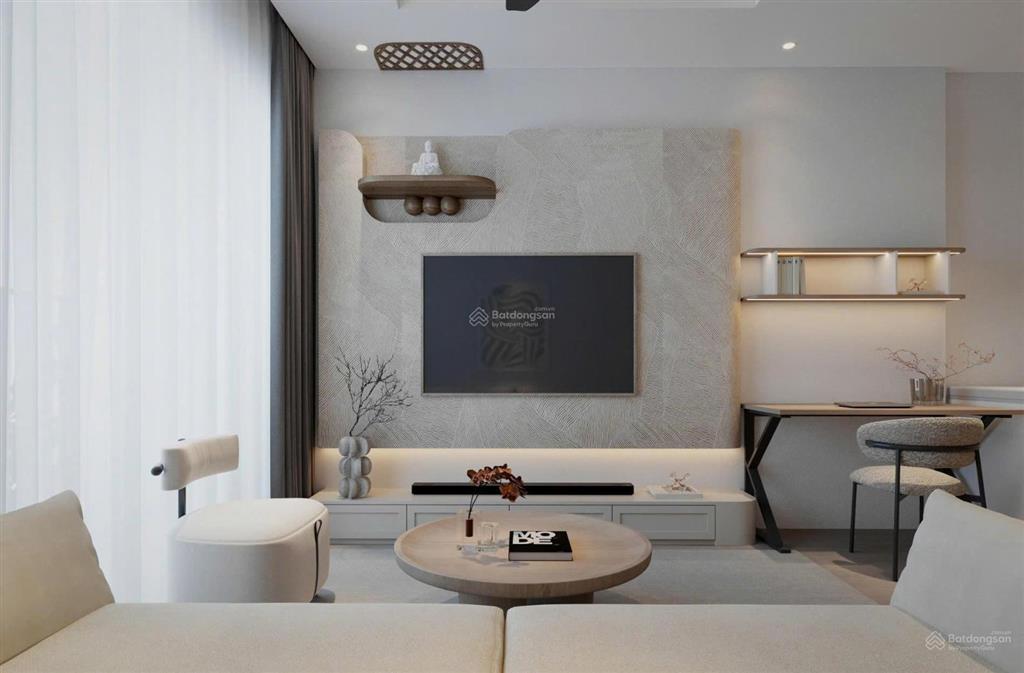 Cần bán gấp ch 3pn2vs,dt 103m2 ,giá,8 tỷ, tại hei tower , 0988 922 ***