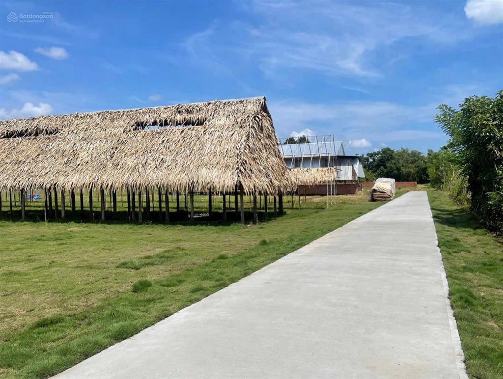 Siêu mẫu vuông vức rất đẹp bảo vinh long khánh đồng nai