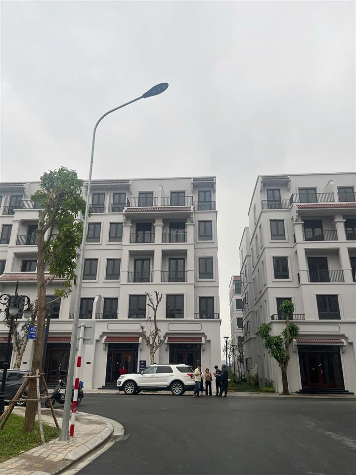 Cho thuê liền kề siêu đẹp tại vinhomes global gate, đông anh, hà nội (2 căn)