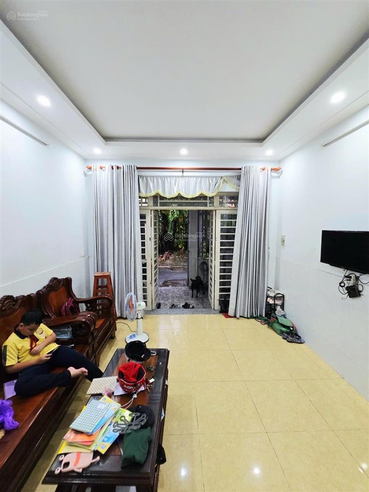 Nhà ngon võ văn hát, 4,85t, sổ cn 51m2 chẵn, 3 tầng hoàn công chuẩn, đường 6m, chủ cực kỳ gấp bán