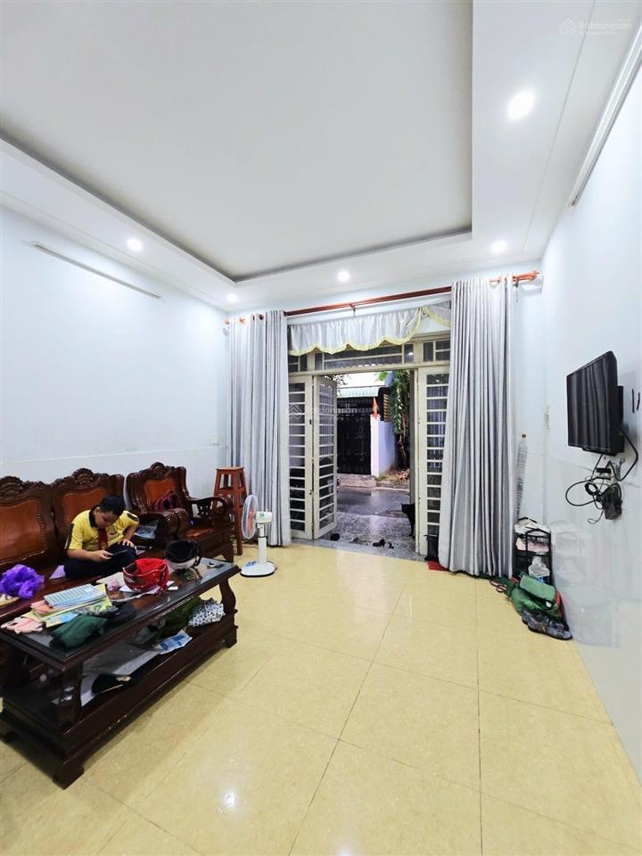 Nhà ngon võ văn hát, 4,85t, sổ cn 51m2 chẵn, 3 tầng hoàn công chuẩn, đường 6m, chủ cực kỳ gấp bán