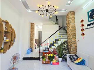 Chỉ 5,7 tỷ  3 tầng lò lu  sổ nét  3pn 3wc  ô tô 6m thông  hoàn công đủ  chính chủ gấp bán