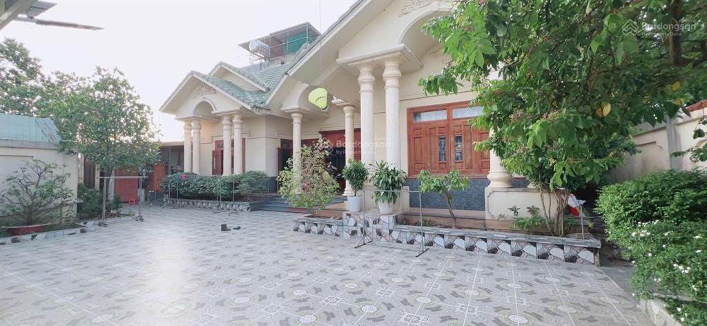 Dinh thự hoàng gia, 667m2 cn, hơn 20tr m2, sổ riêng, full nội thất cao cấp, chính chủ gấp bán