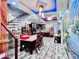 Nhà ngon man thiện q9, chính chủ cần ra gấp, 4x18m, 3 tầng, ô tô 5m, sổ riêng, giá 6,5 tỷ