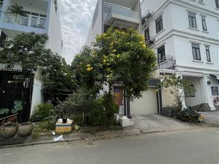 Rầu thúi ruột, đất hiếm khu bàn cờ, sau bv lê văn thịnh, 5x22m vuông, được xây cao tầng