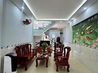 Cuối cùng chị huyền cũng đồng ý bán căn nhà hơn 12 năm gắn bó, từ lúc lập nghiệp tới khi có trăm tỷ