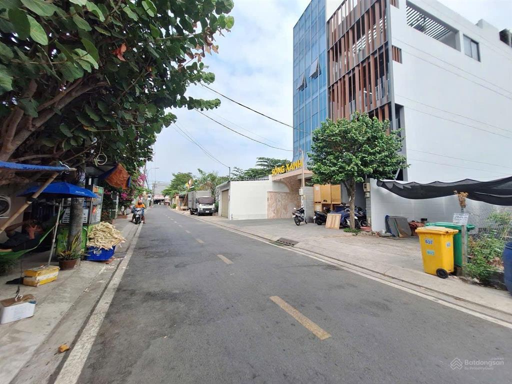 Không chốt mới uổng, lô này mặt tiền, xây được cao, 5x23m vuông, sổ đẹp, giá đẹp chỉ 8,2 tỷ
