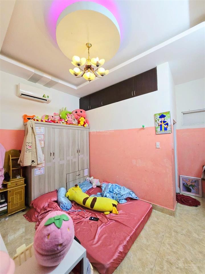 Siêu ngon, nhà phố 3 tầng, sát vin, đường 8m, sổ hoàn công, 4pn 4wc, nhà cực đẹp mà giá chỉ 5,4 tỷ