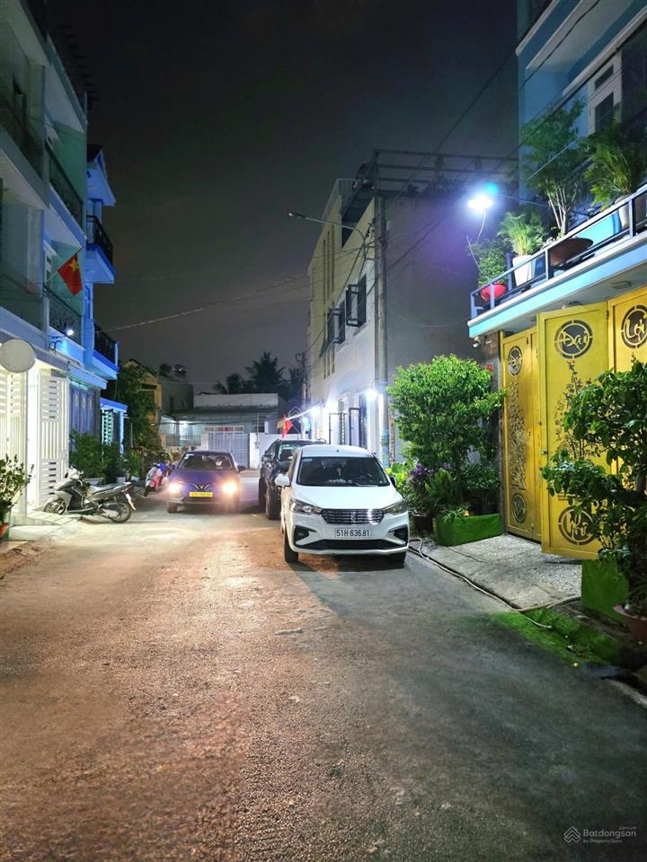 Siêu ngon, nhà phố 3 tầng, sát vin, đường 8m, sổ hoàn công, 4pn 4wc, nhà cực đẹp mà giá chỉ 5,4 tỷ