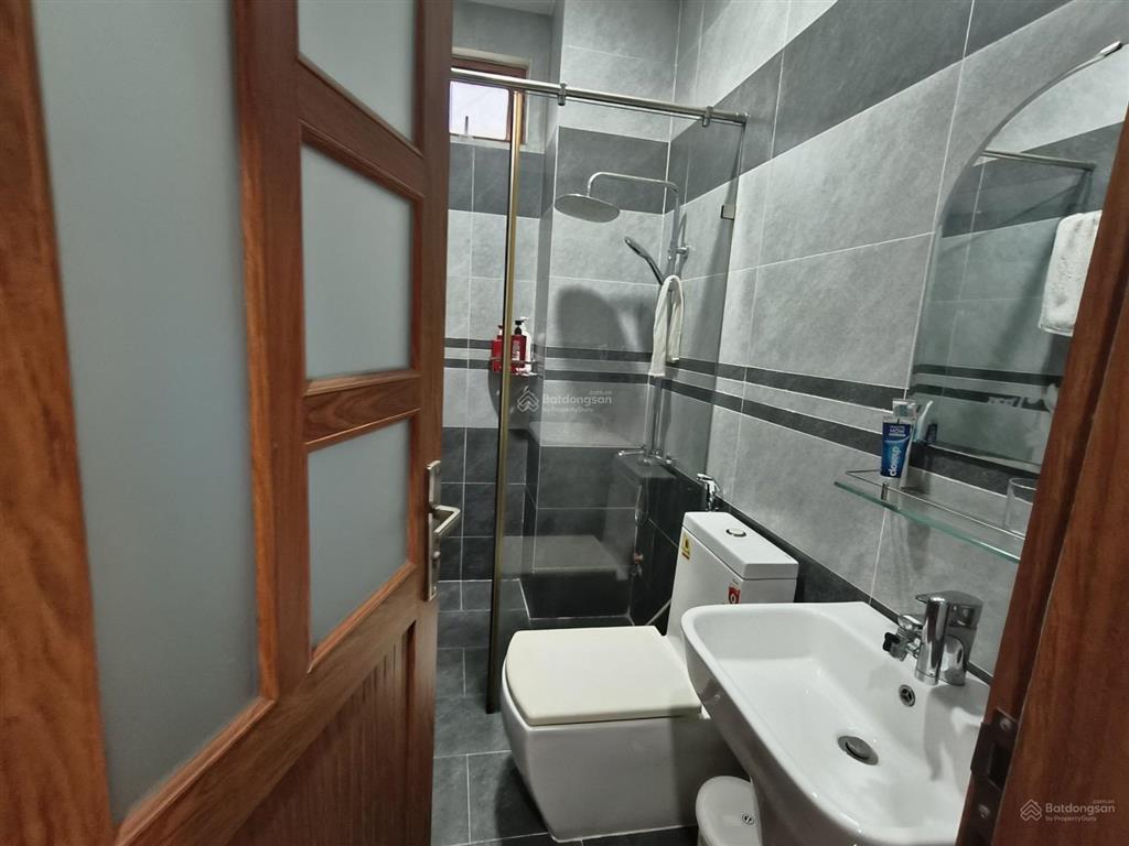 Hiếm toàn tập, phước bình quận 9, 4 tầng, nội thất đẹp lung linh, chủ tự xây tâm huyết, cần bán gấp