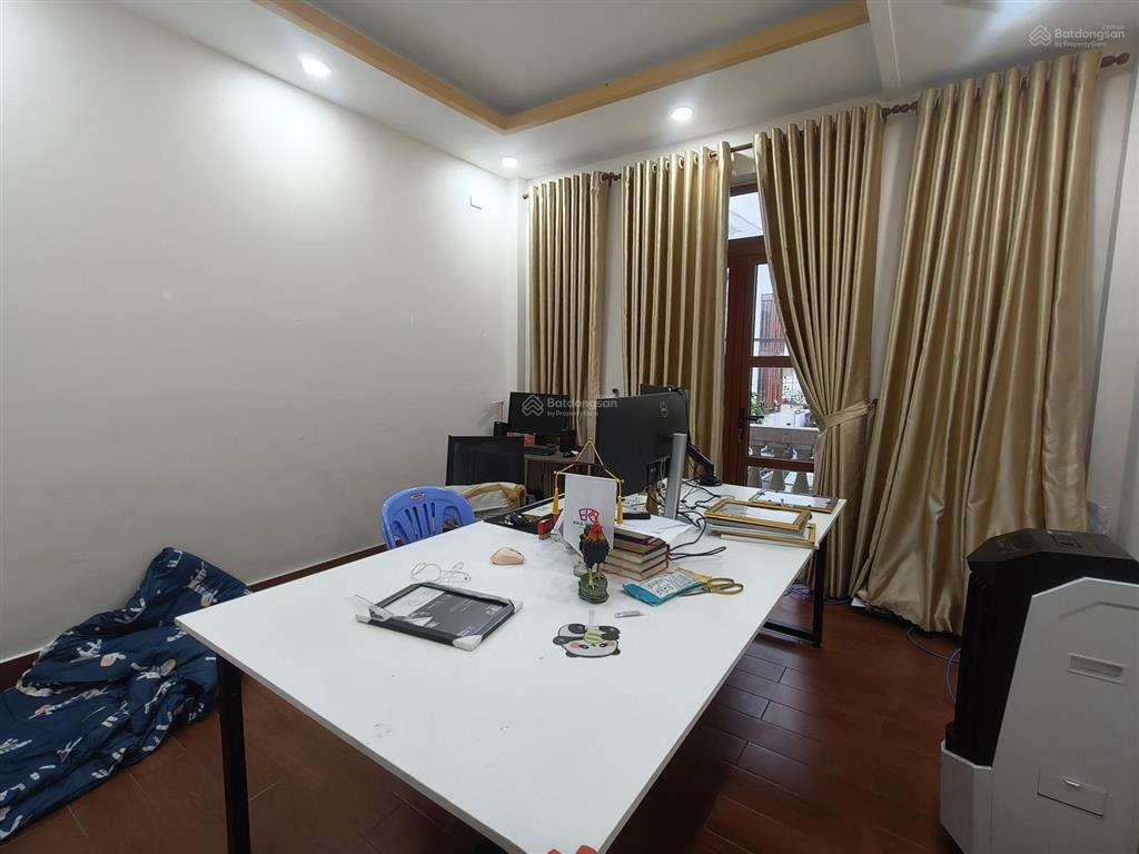 Hiếm toàn tập, phước bình quận 9, 4 tầng, nội thất đẹp lung linh, chủ tự xây tâm huyết, cần bán gấp