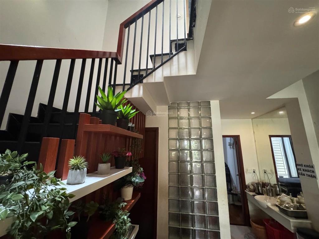 Nhà 4 tầng quốc hương thảo điền, sàn 224,5m2, khu nhà giàu, hiếm chủ bán