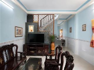 Thật nhanh ạ, 3 tầng 83m2 đủ, 4pn 3wc, ô tô vào, sổ đẹp, dt sàn 178,4m2, giá quá tốt