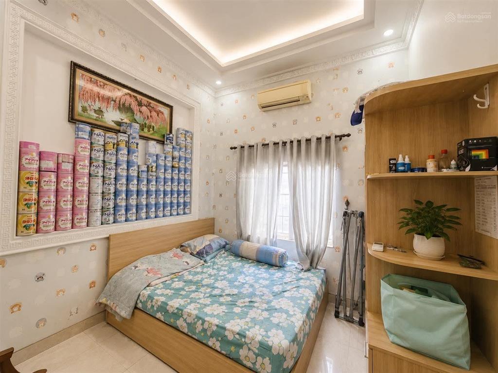 Gấp bán giảm 6 tỷ, biệt thự đẹp nhất q2, 310m2 full thổ, 3 tầng, sổ hoàn công, ngang đẹp 9,2m