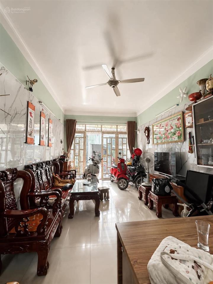Nhanh mới kịp, nhà 4 tầng bình trưng đông, hẻm 8m xe tải tránh, chỉ 9,55 tỷ, chủ bán gấp có lý do